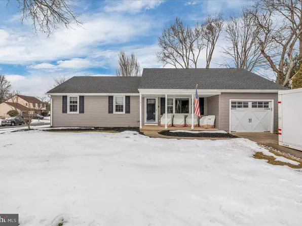 101 Tarlton Ct, Delran, NJ 08075