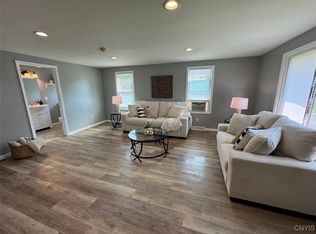 (Undisclosed Address), Chittenango, NY 13037