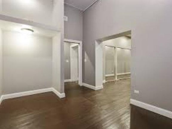 5th image of 5013 N Ravenswood Ave #1