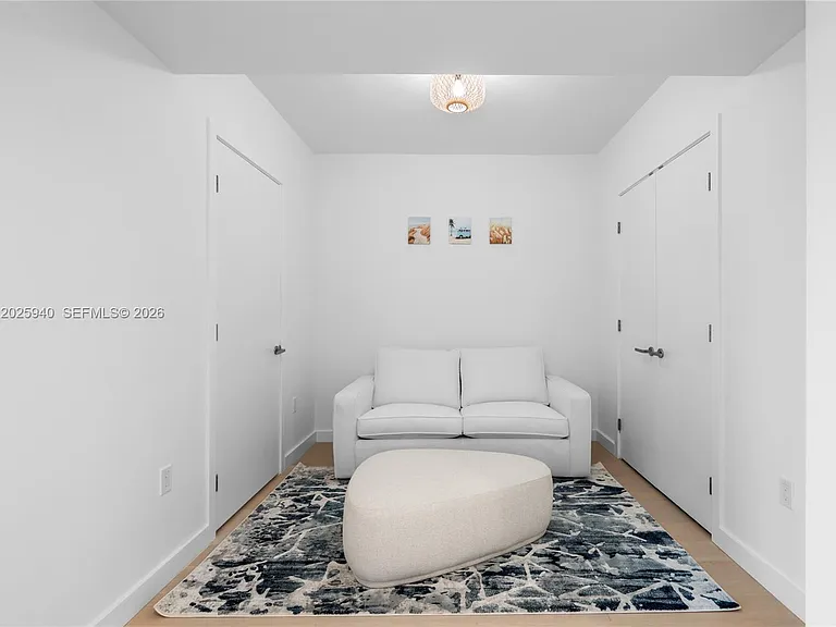 9221 E Bay Harbor Dr #408 — Photo 20