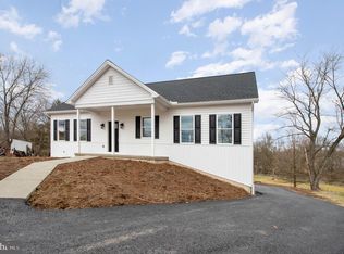 215 Longs Gap Rd, Carlisle, PA 17013