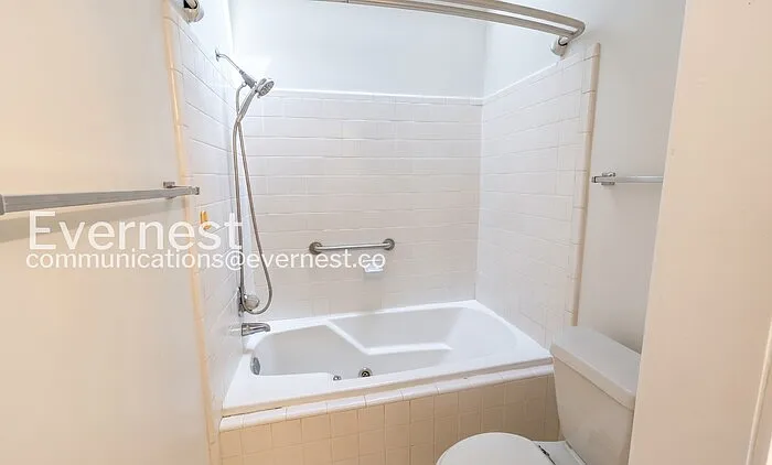1202 Cleburne Ave NE #3 — Photo 11