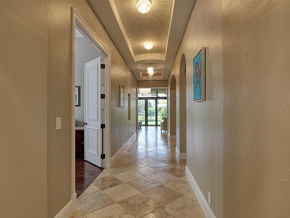4th image of 9580 Eden Manor