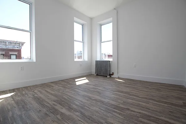Rented by Nooklyn NYC LLC | media 11