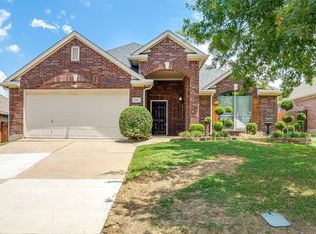 1217 Rosa Ln, Mansfield, TX 76063