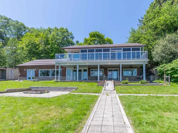 405 Champlain Rd, Penetang, ON L9M 1S3