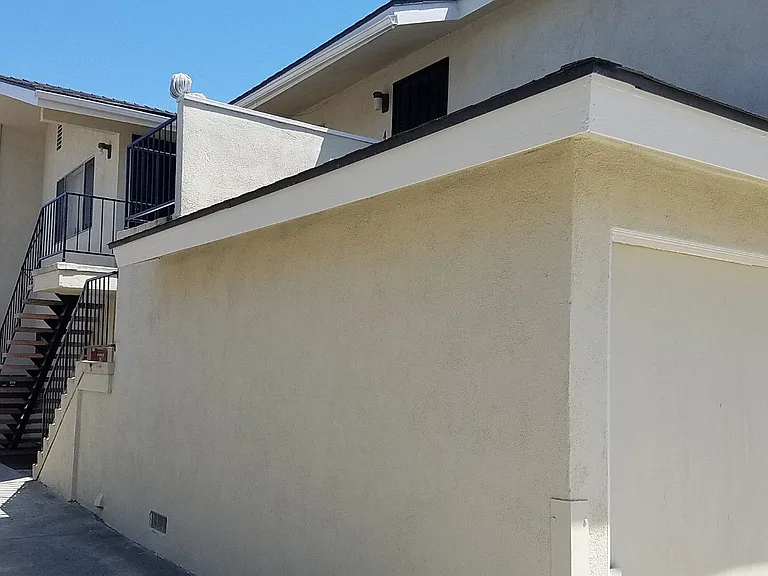 11809 Birch Ave — Photo 3