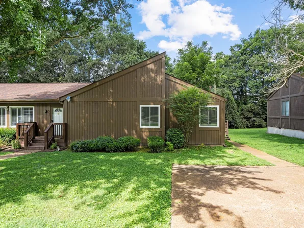 560 Doral Country Dr, Nashville, TN 37221