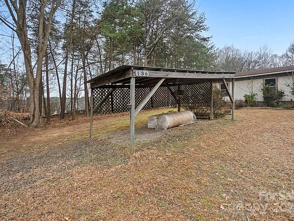 3rd image of 136 Hotrod Hill Ln