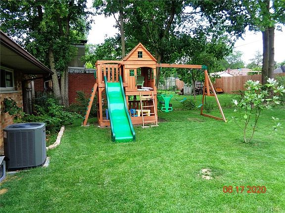 5th image of 1632 Lanbury Dr
