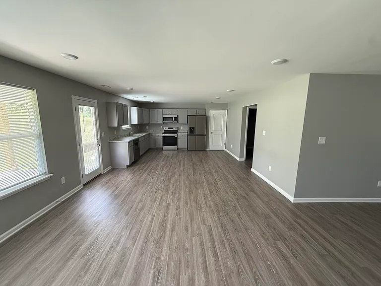 8069 Driftwood Loop — Photo 10
