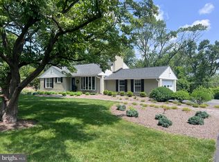 9534 Longview Dr, Ellicott City, MD 21042