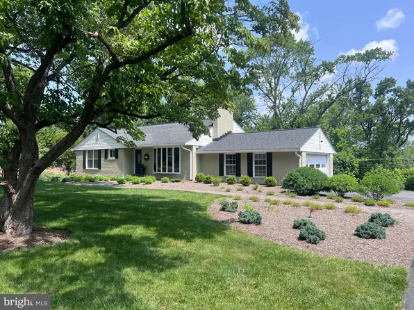 9534 Longview Dr, Ellicott City, MD 21042