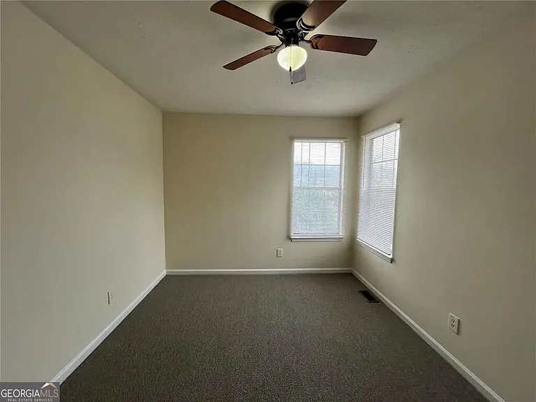 1183 Red Oak Cv — Photo 10