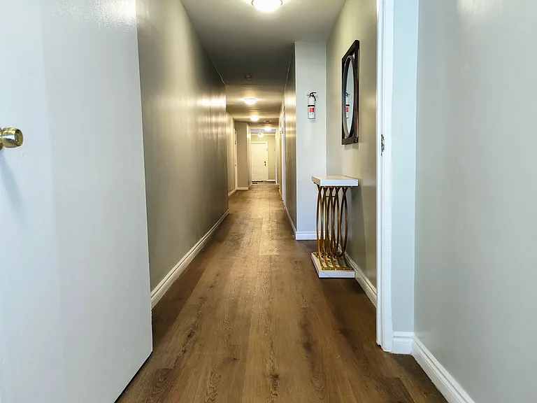 14746 Delano St #3 — Photo 12