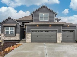 1713 SW 27th St, Lees Summit, MO 64082