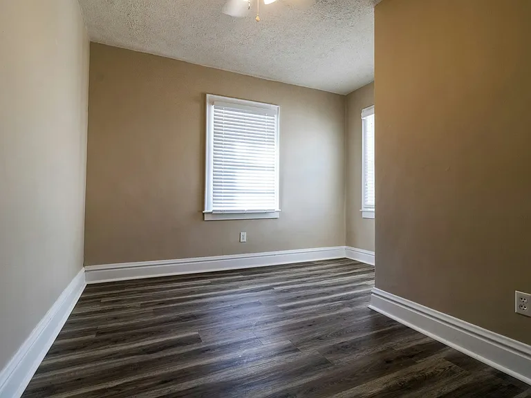 316 Ferguson Ct — Photo 14