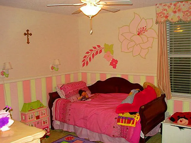 2nd bedroom