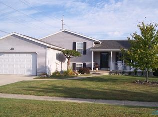 859 N Christopher St, Bowling Green, OH 43402