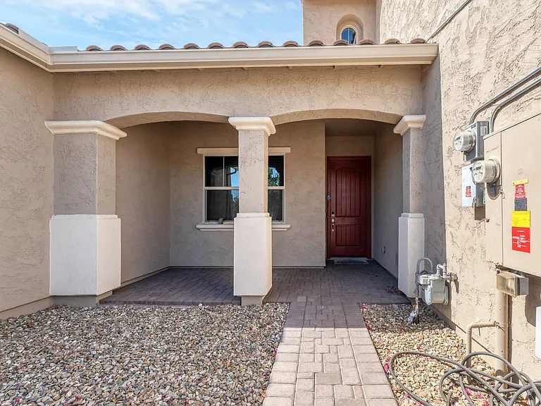 14027 W Desert Flower Dr — Photo 2