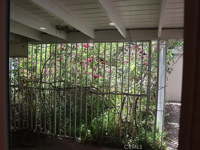 18616 Lassen St — Photo 13