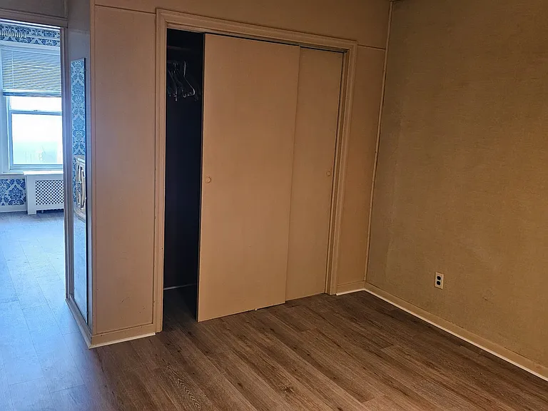 428 W Cedar St — Photo 9