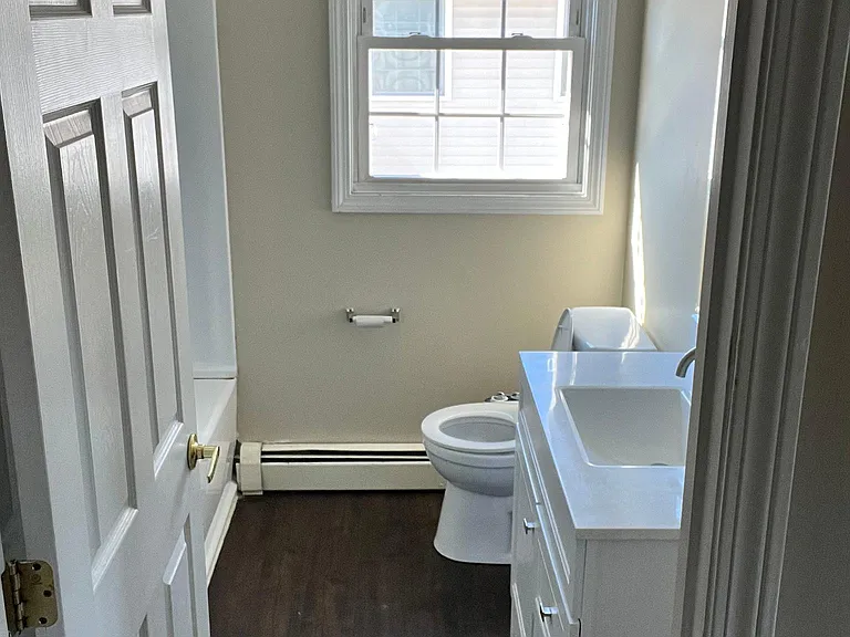 15 Metcalf St #2 — Photo 8