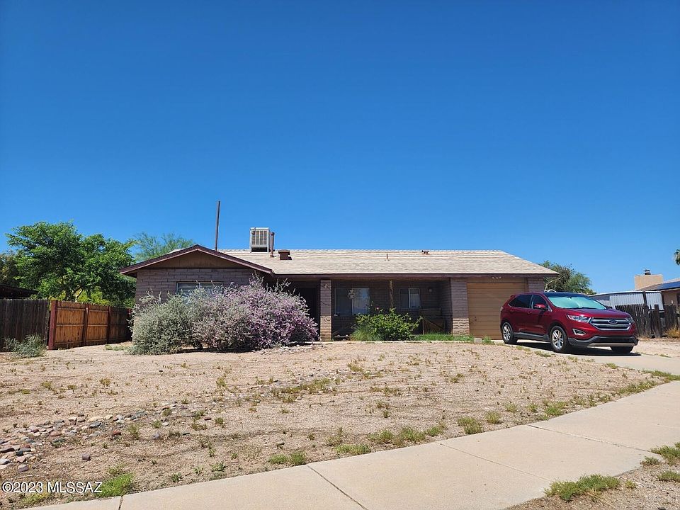 1st image of 6261 N Clove Pl