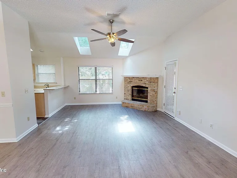 3052 Marrano Dr — Photo 5