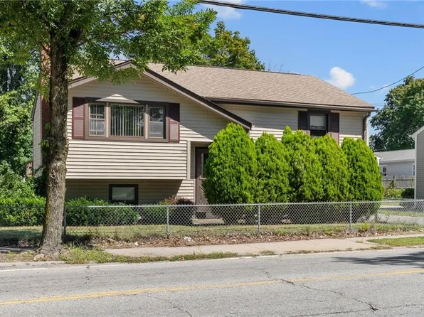 119 Killingly St, Providence, RI 02909