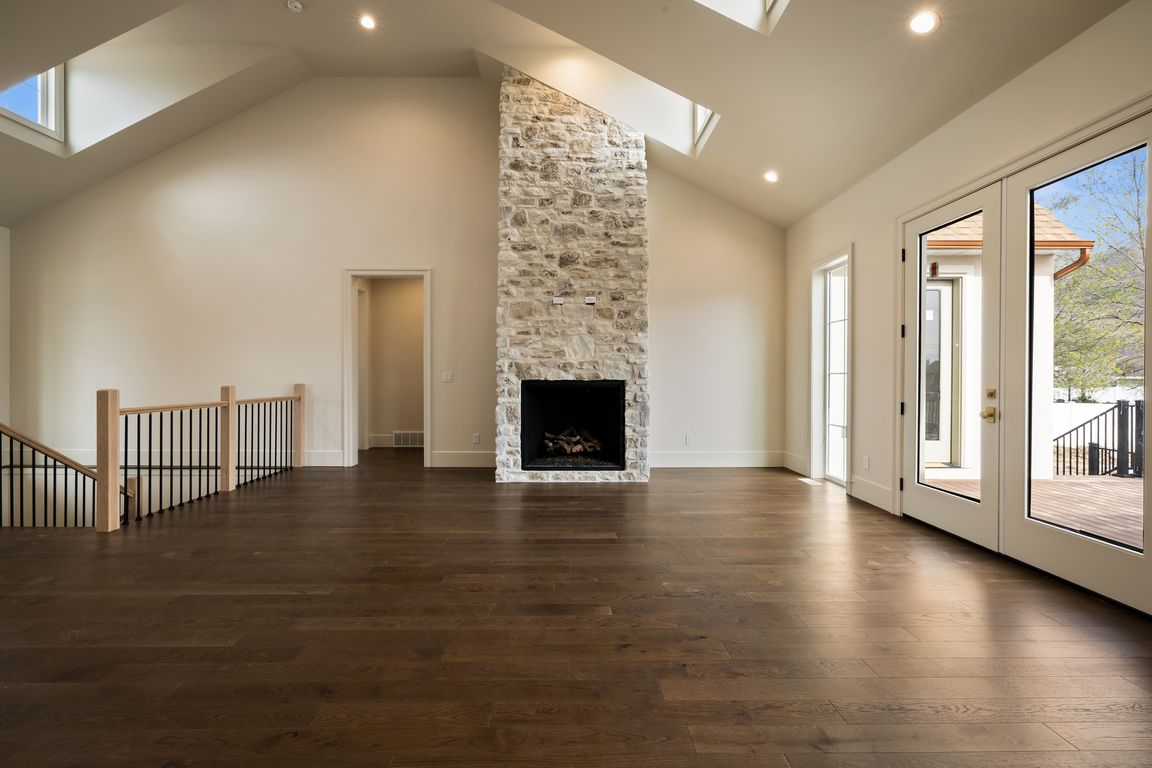 next background image