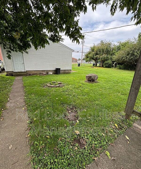 2nd image of 132 Lake St