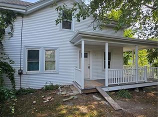 15 Lewis St, Woonsocket, RI 02895