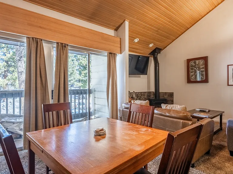 2289 Sierra Nevada Rd #K11 — Photo 8