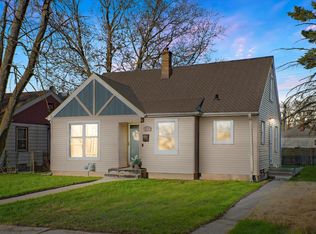 4950 N 21st St, Milwaukee, WI