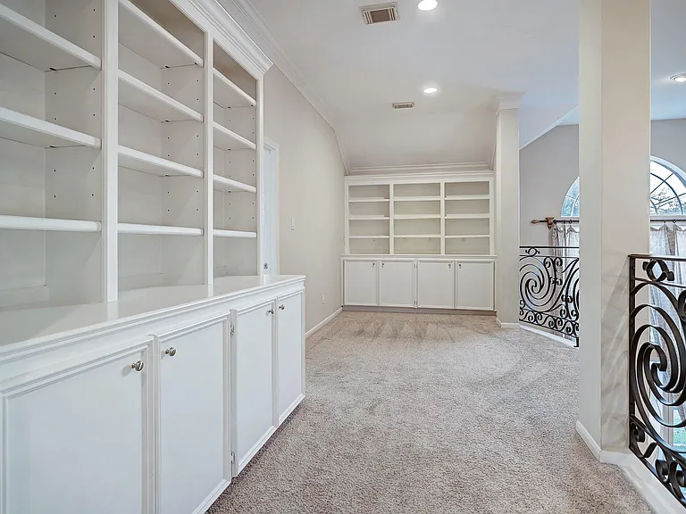 5365 Lampasas St — Photo 29