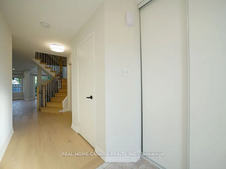 1240 Westview Ter #17 — Photo 10