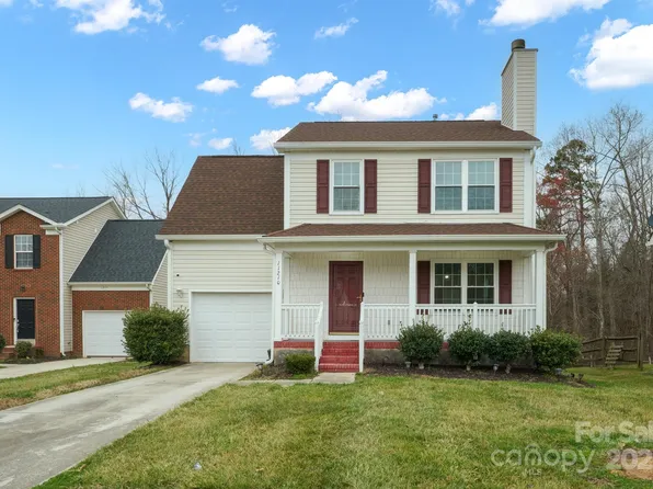11210 Northwoods Forest Dr, Charlotte, NC 28214