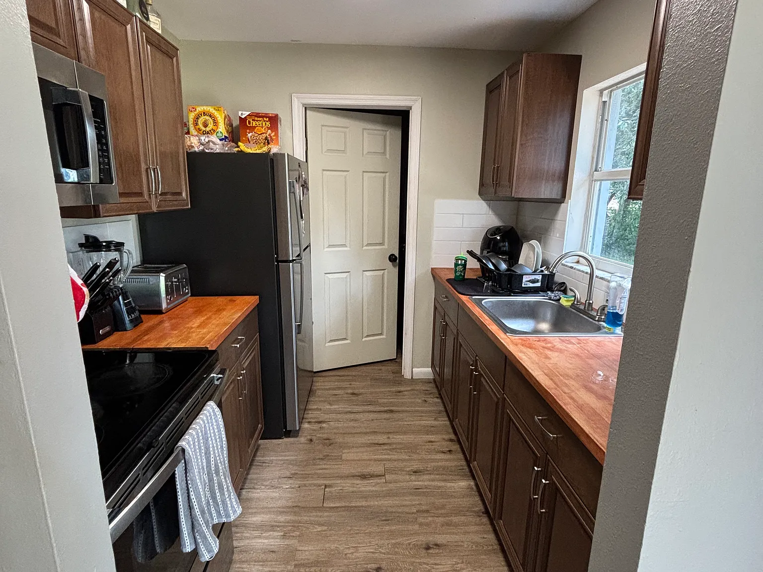 2 bed, 1025 sqft, $1,763 — Photo 4