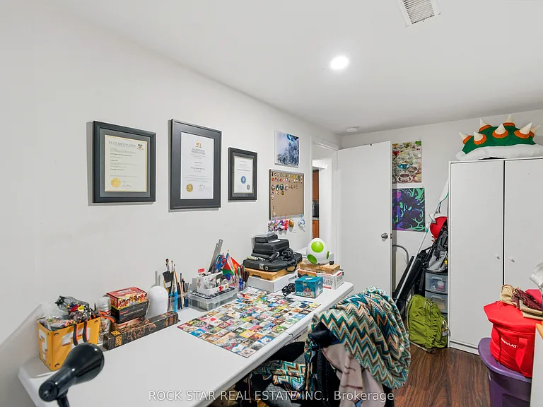 111 Britten Close #BASEMENT — Photo 14