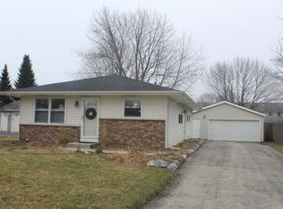 2711 Concord Dr, Racine, WI 53403