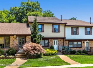 45 Corona Ct, Old Bridge, NJ 08857