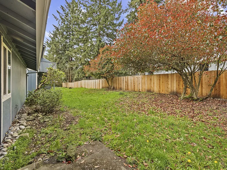 McChord Tudor Haus — Photo 29