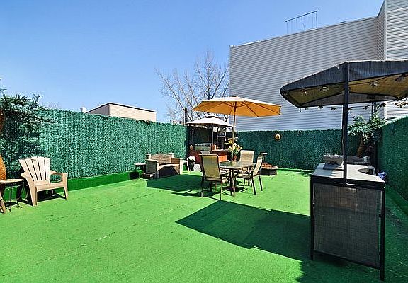 3rd image of 328 Leonard St #2