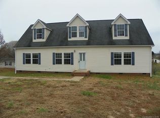 114 Mountain Crest Dr, Statesville, NC 28625