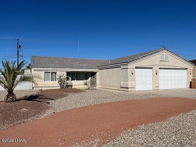 2635 Smoketree Ave N, Lake Havasu City, AZ 86403 | Zillow