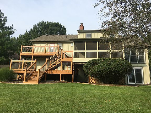Three levels of deck= 806'