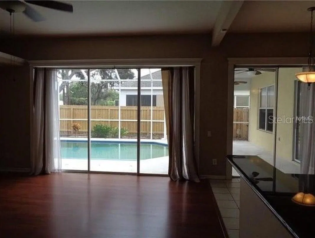 4 bed, 2279 sqft, $3,495 — Photo 2