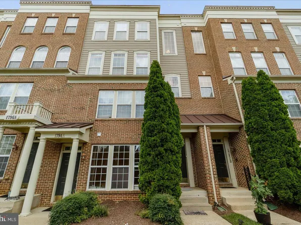 1794 Poolside Way #24-B, Frederick, MD 21701