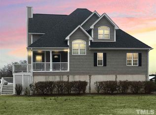 656 Atkins Rd, Fuquay Varina, NC 27526